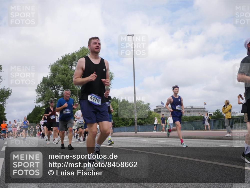 29.06.2025 - hella hamburg halbmarathon Luisa Fischer http://msf.ph/oto/8458662 29.06.2025 10:37:35 Kennedybrücke 560, 17789, 16, 3145, 7644, 4479, 437, 13829, 2376, 2510, 3145, 3829, 4479, 4540, 4942, 5609, 6105, 6843, 7644, 8589, 9448, 9514, 10674 meine-sportfotos.de