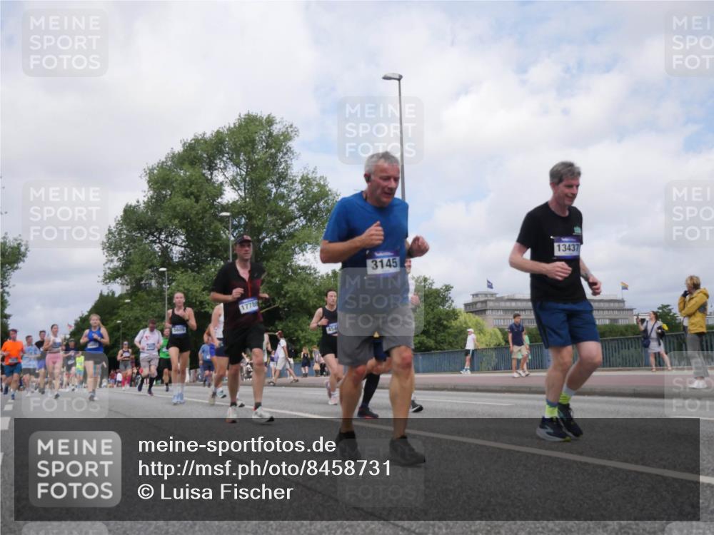 29.06.2025 - hella hamburg halbmarathon Luisa Fischer http://msf.ph/oto/8458731 29.06.2025 10:37:37 Kennedybrücke 17789, 3145, 13437, 2376, 3145, 3829, 4479, 4540, 5609, 6105, 6843, 7644, 8021, 8589, 9379, 9448, 9514, 10674 meine-sportfotos.de