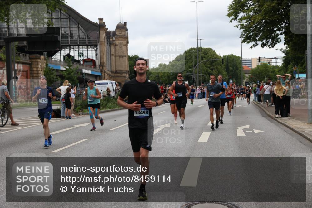 29.06.2025 - hella hamburg halbmarathon Yannick Fuchs http://msf.ph/oto/8459114 29.06.2025 10:56:33 20KM 1006, 1114, 1194, 1212, 1264, 1377, 1432, 1568, 1573, 1674, 1726, 1851, 3001, 3740, 4511, 6311, 6414, 6415, 6602, 6752, 7869, 8045, 8624, 8730, 10214, 10519, 11180, 12156, 12286, 13498, 14348, 14368, 14456, 16654, 16688, 16808, 17096, 17136, 17142, 17383, 18382, 18530, 19023 meine-sportfotos.de