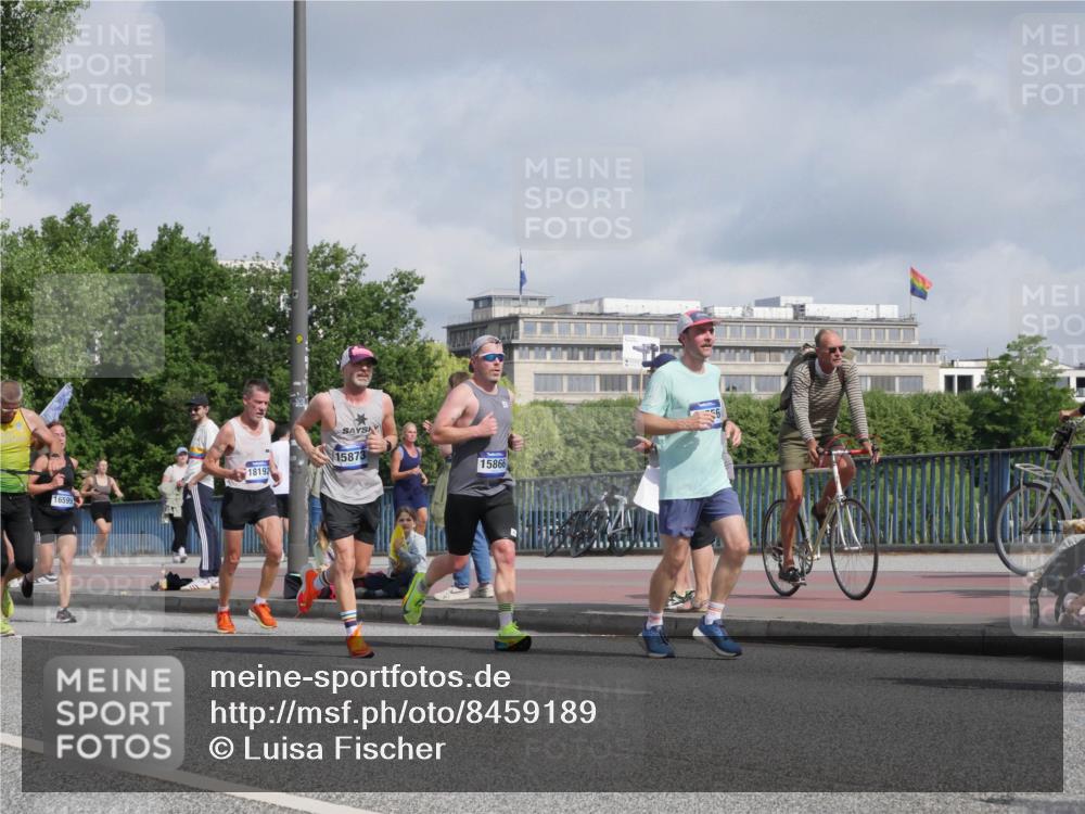 29.06.2025 - hella hamburg halbmarathon Luisa Fischer http://msf.ph/oto/8459189 29.06.2025 09:53:26 Kennedybrücke 18192, 16599, 1587, 15866, 1441, 1677, 3056, 5506, 6429, 6639, 8091, 8122, 8574, 8966, 10064 meine-sportfotos.de