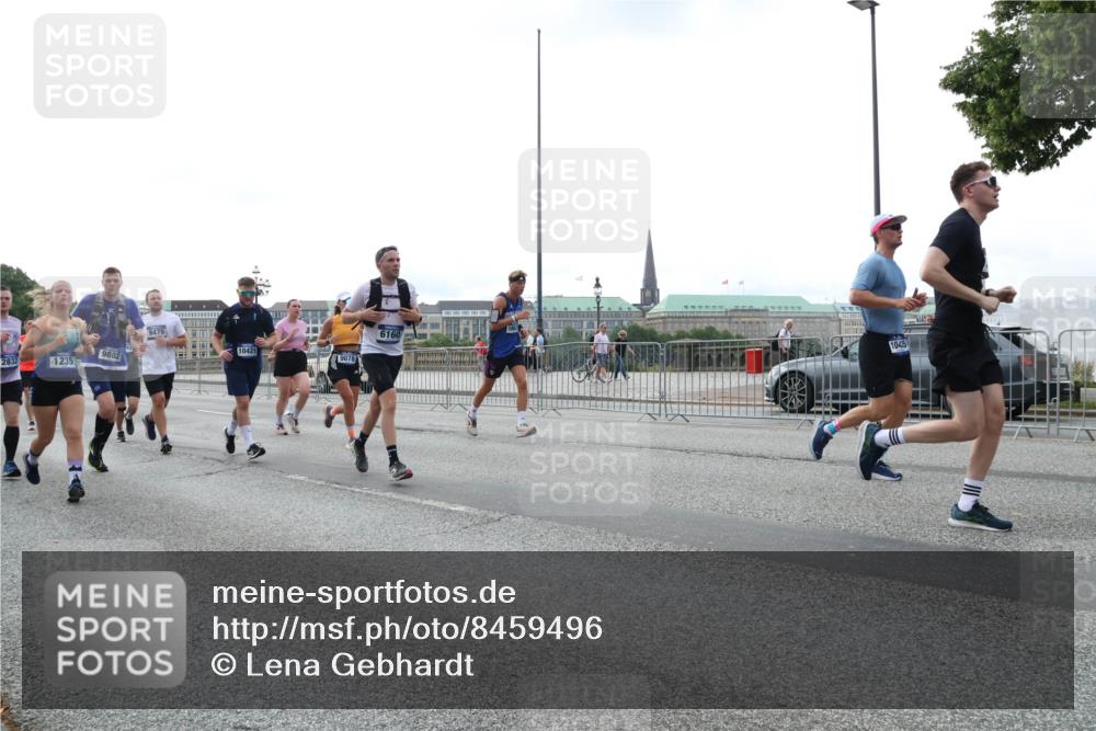 29.06.2025 - hella hamburg halbmarathon Lena Gebhardt http://msf.ph/oto/8459496 29.06.2025 10:31:47 Lombardsbrücke 9478, 9882, 2832, 1235, 10421, 9078, 6160, 1045, 1235, 1311, 1373, 1844, 1879, 2384, 2672, 2831, 2832, 3221, 3239, 3358, 3396, 3397, 3424, 3571, 3681, 3751, 3752, 4877, 4953, 5156, 5165, 5601, 5846, 5965, 6078, 6160, 6546, 6573, 6640, 6718, 6727, 7295, 7334, 7344, 7695, 7772, 7789, 7816, 7898, 8304, 8538, 8620, 8806, 9078, 9104, 9183, 9478, 9812, 9883, 10240, 10586, 11587, 13724, 15725, 16978, 17404, 17517, 17706 meine-sportfotos.de