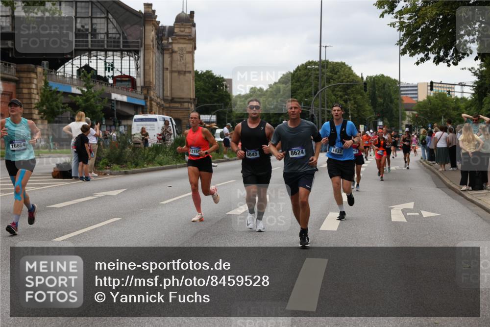 29.06.2025 - hella hamburg halbmarathon Yannick Fuchs http://msf.ph/oto/8459528 29.06.2025 10:56:34 20KM 1006, 1114, 1194, 1212, 1264, 1377, 1432, 1568, 1573, 1674, 1726, 1851, 3001, 3740, 4511, 6311, 6602, 6752, 7869, 8045, 8624, 8730, 10214, 10519, 11180, 12008, 12156, 12286, 13498, 14348, 14368, 14456, 16654, 16688, 16808, 17096, 17136, 17142, 17383, 18382, 18530, 19023 meine-sportfotos.de
