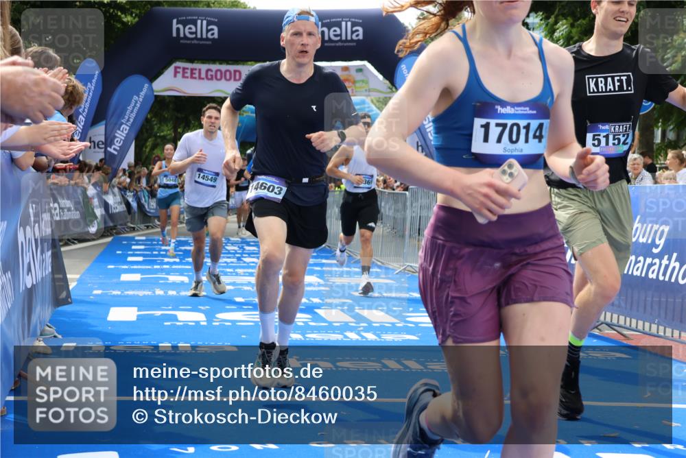 29.06.2025 - hella hamburg halbmarathon Strokosch-Dieckow http://msf.ph/oto/8460035 29.06.2025 10:34:42 Ziel 1217, 1562, 2879, 5048, 5152, 5554, 6169, 6878, 8395, 12369, 14289, 14388, 14549, 14603, 14629, 15887, 15991, 16148, 17014, 18026, 18237 meine-sportfotos.de