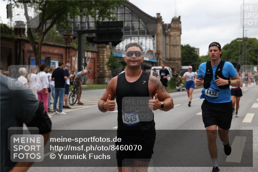 29.06.2025 - hella hamburg halbmarathon Yannick Fuchs http://msf.ph/oto/8460070 29.06.2025 10:56:37 20KM 1114, 1194, 1212, 1264, 1377, 1432, 1531, 1573, 1674, 1726, 1851, 2447, 2911, 3001, 3740, 4511, 6311, 6602, 6752, 7869, 8045, 8068, 8624, 8730, 11180, 12008, 12156, 12286, 13498, 14348, 14368, 14677, 16654, 16688, 17096, 17119, 17136, 17142, 18382, 18530, 19023 meine-sportfotos.de