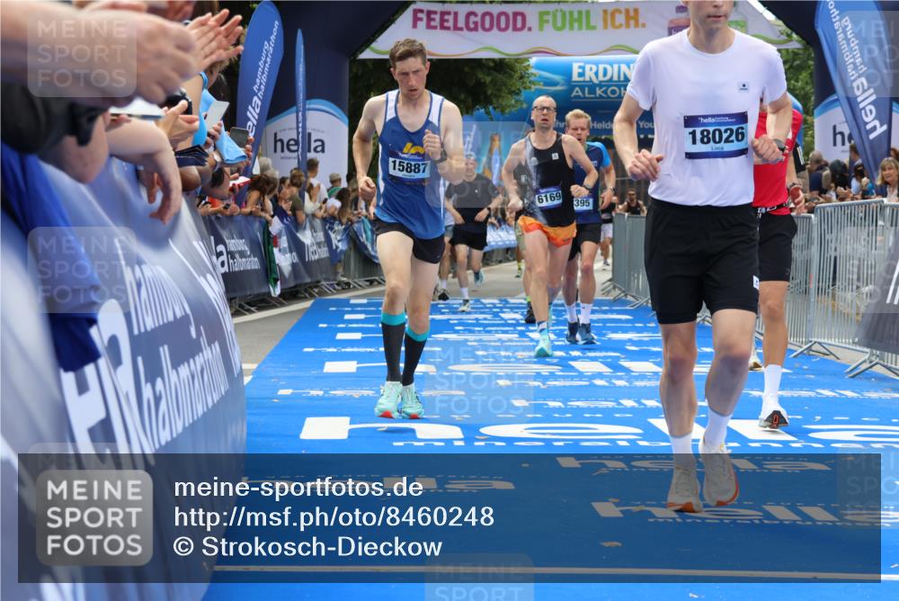 29.06.2025 - hella hamburg halbmarathon Strokosch-Dieckow http://msf.ph/oto/8460248 29.06.2025 10:34:37 Ziel 1644, 5048, 5152, 5554, 6169, 6878, 7534, 8395, 11230, 11661, 12369, 14289, 14549, 14603, 15887, 16148, 17014, 18026 meine-sportfotos.de