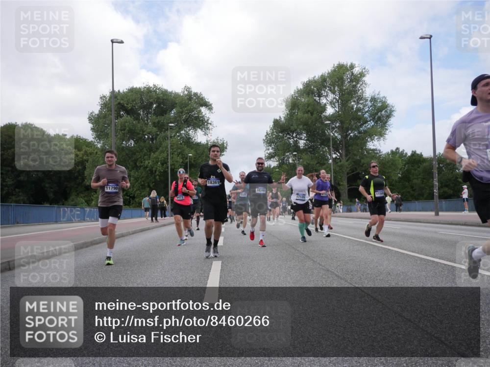 29.06.2025 - hella hamburg halbmarathon Luisa Fischer http://msf.ph/oto/8460266 29.06.2025 10:38:41 Kennedybrücke 11790, 6471, 18361, 10360, 6021, 11565, 17105, 2787, 3828, 4703, 4965, 5147, 6029, 6189, 6471, 8296, 9803, 10360, 10565, 10652 meine-sportfotos.de