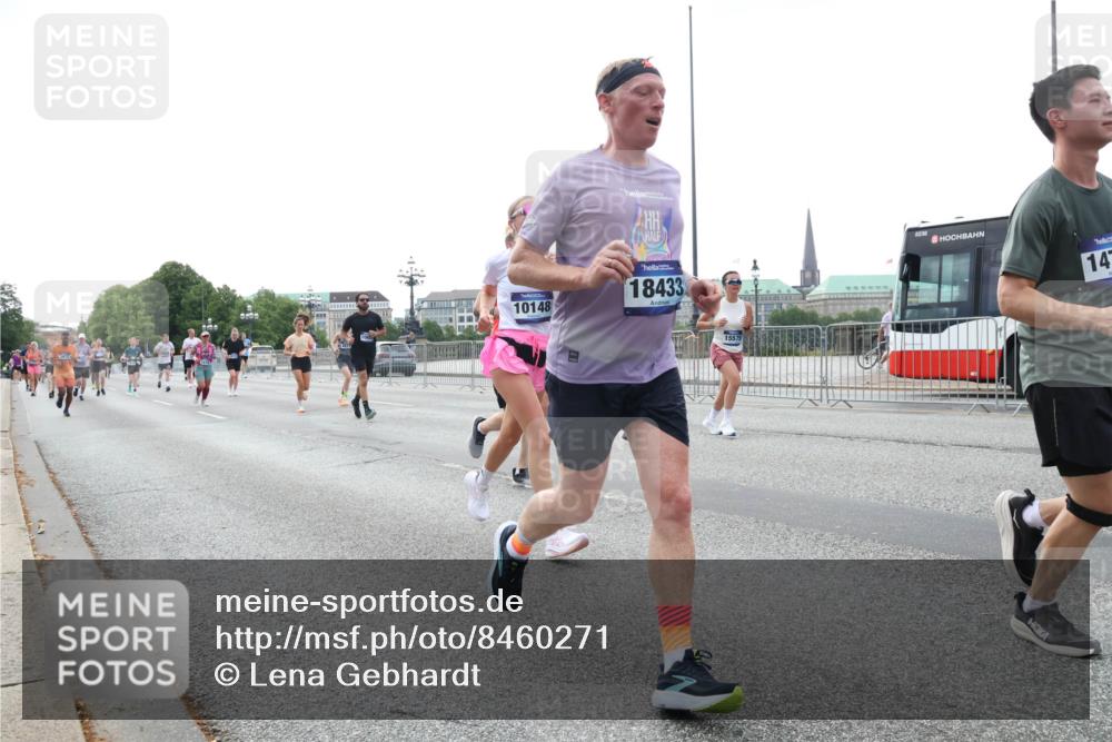 29.06.2025 - hella hamburg halbmarathon Lena Gebhardt http://msf.ph/oto/8460271 29.06.2025 10:31:50 Lombardsbrücke 10148, 8238, 18433, 14, 1235, 1311, 1373, 1844, 1879, 2384, 2672, 2831, 2832, 3221, 3239, 3358, 3396, 3397, 3424, 3571, 3681, 3751, 3752, 4877, 4953, 5156, 5165, 5601, 5846, 5965, 6078, 6160, 6546, 6573, 6640, 6718, 6727, 7135, 7295, 7334, 7344, 7570, 7695, 7772, 7789, 7816, 7898, 8304, 8538, 8620, 8806, 9078, 9104, 9183, 9478, 9812, 9883, 10240, 10586, 11587, 13724, 16978, 17404, 17517, 17706 meine-sportfotos.de