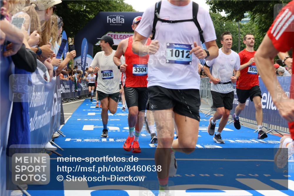 29.06.2025 - hella hamburg halbmarathon Strokosch-Dieckow http://msf.ph/oto/8460638 29.06.2025 10:47:28 Ziel 51, 1012, 1070, 1320, 1592, 1696, 2274, 2284, 2839, 2869, 2953, 3304, 5532, 5650, 5889, 6009, 8023, 8234, 8693, 8852, 8927, 9305, 10423, 10969, 11021, 11077, 11491, 12870, 13223, 13303, 14619, 15350, 15451, 15479, 15923, 16089, 16819, 17846, 17905, 18104, 18758, 18974, 19181 meine-sportfotos.de