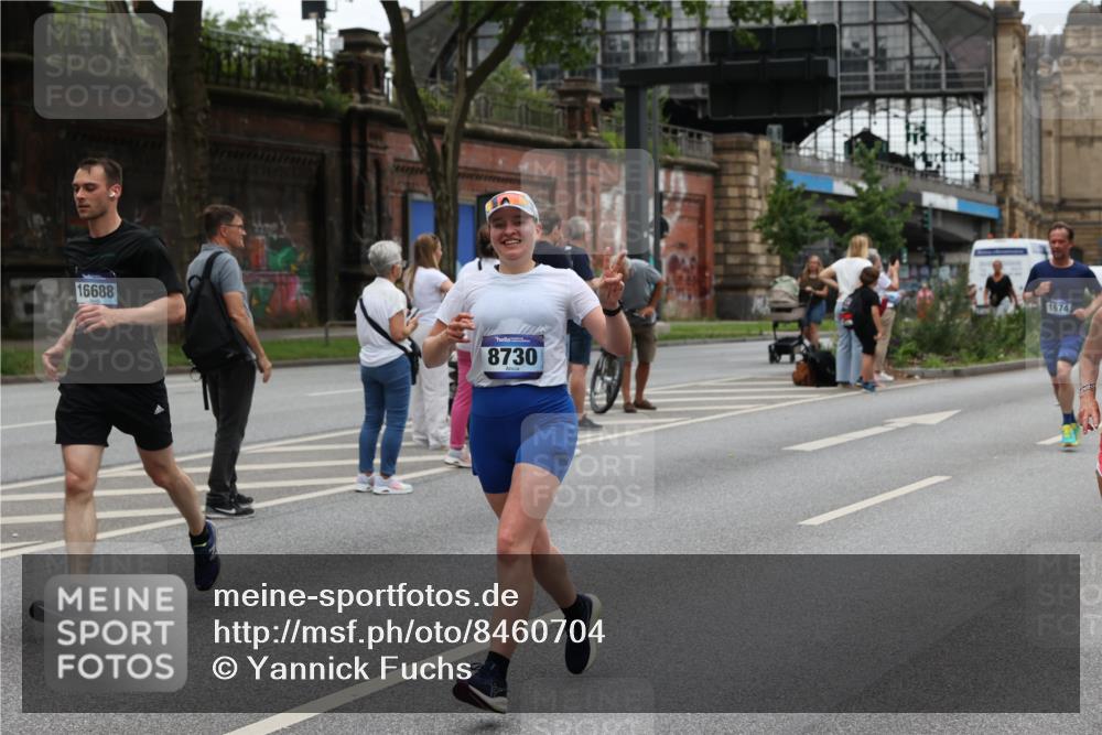 29.06.2025 - hella hamburg halbmarathon Yannick Fuchs http://msf.ph/oto/8460704 29.06.2025 10:56:42 20KM 1114, 1194, 1212, 1432, 1531, 1573, 1674, 1851, 2447, 2911, 3001, 3740, 4511, 6311, 6602, 6752, 7453, 7869, 8045, 8068, 8624, 8730, 11180, 11310, 12008, 12156, 12286, 12571, 13498, 13874, 14348, 14677, 16654, 16688, 17096, 17119, 17142, 18382, 18530 meine-sportfotos.de