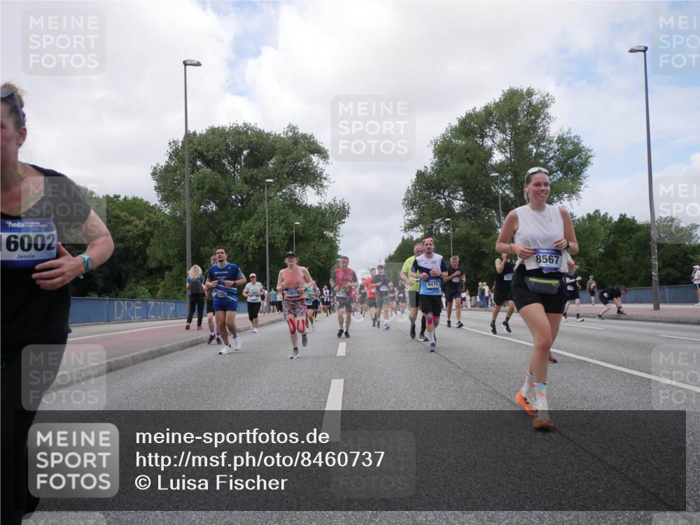 29.06.2025 - hella hamburg halbmarathon Luisa Fischer http://msf.ph/oto/8460737 29.06.2025 10:38:53 Kennedybrücke 6002, 3705, 12019, 9470, 1561, 8567, 2412, 3828, 6867, 8567, 9470, 9819, 10565 meine-sportfotos.de