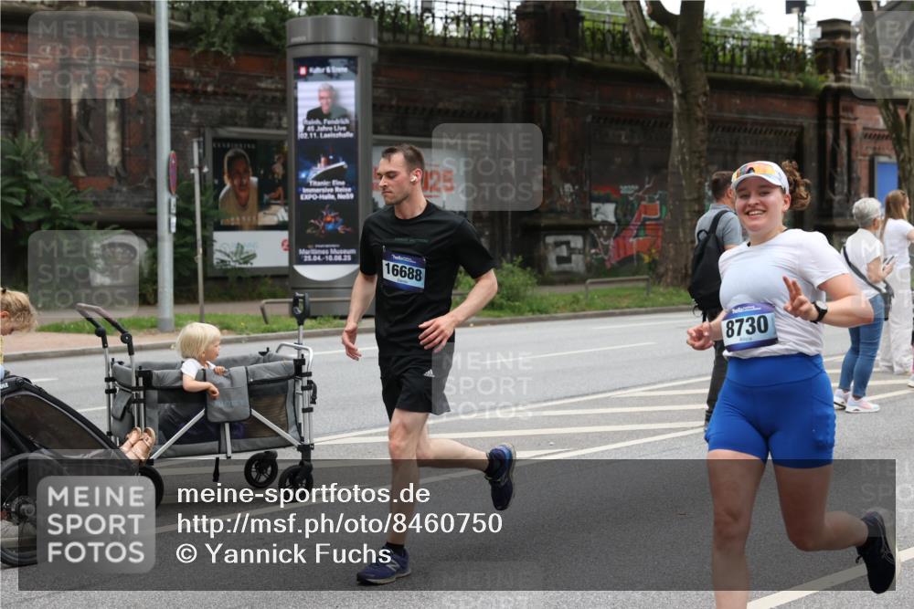 29.06.2025 - hella hamburg halbmarathon Yannick Fuchs http://msf.ph/oto/8460750 29.06.2025 10:56:42 20KM 1114, 1194, 1212, 1432, 1531, 1573, 1674, 1851, 2447, 2911, 3001, 3740, 4511, 6311, 6602, 6752, 7453, 7869, 8045, 8068, 8624, 8730, 11180, 11310, 12008, 12156, 12286, 12571, 13498, 13874, 14348, 14677, 16654, 16688, 17096, 17119, 17142, 18382, 18530 meine-sportfotos.de