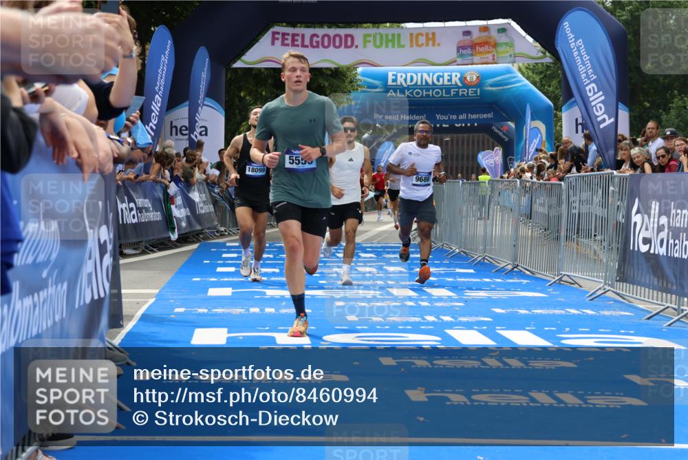 29.06.2025 - hella hamburg halbmarathon Strokosch-Dieckow http://msf.ph/oto/8460994 29.06.2025 10:34:23 Ziel 1002, 1644, 5550, 6305, 7534, 9686, 13618, 14784, 16417, 18099 meine-sportfotos.de