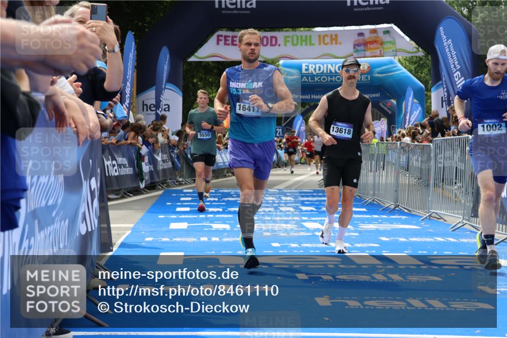 29.06.2025 - hella hamburg halbmarathon Strokosch-Dieckow http://msf.ph/oto/8461110 29.06.2025 10:34:21 Ziel 1002, 1080, 3005, 5550, 6305, 9686, 13618, 14784, 16417, 18099 meine-sportfotos.de