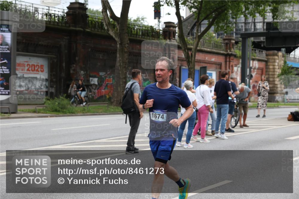 29.06.2025 - hella hamburg halbmarathon Yannick Fuchs http://msf.ph/oto/8461273 29.06.2025 10:56:46 20KM 1114, 1194, 1212, 1420, 1427, 1432, 1531, 1674, 1851, 2447, 2582, 2683, 2911, 3001, 3625, 3740, 4389, 4511, 6311, 6602, 6752, 6966, 7453, 7869, 8045, 8068, 8624, 8730, 9306, 11180, 11310, 12004, 12008, 12286, 12571, 12978, 13874, 13939, 14348, 14677, 14917, 16654, 16688, 17096, 17119, 17142, 18382, 18530 meine-sportfotos.de