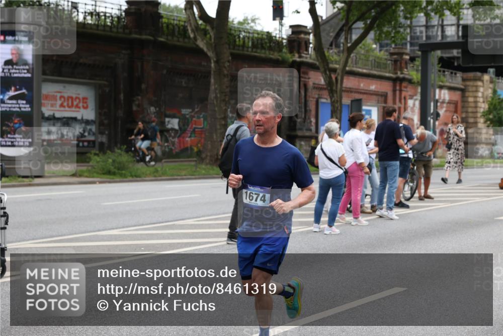29.06.2025 - hella hamburg halbmarathon Yannick Fuchs http://msf.ph/oto/8461319 29.06.2025 10:56:46 20KM 1114, 1194, 1212, 1420, 1427, 1432, 1531, 1674, 1851, 2447, 2582, 2683, 2911, 3001, 3625, 3740, 4389, 4511, 6311, 6602, 6752, 6966, 7453, 7869, 8045, 8068, 8624, 8730, 9306, 11180, 11310, 12004, 12008, 12286, 12571, 12978, 13874, 13939, 14348, 14677, 14917, 16654, 16688, 17096, 17119, 17142, 18382, 18530 meine-sportfotos.de