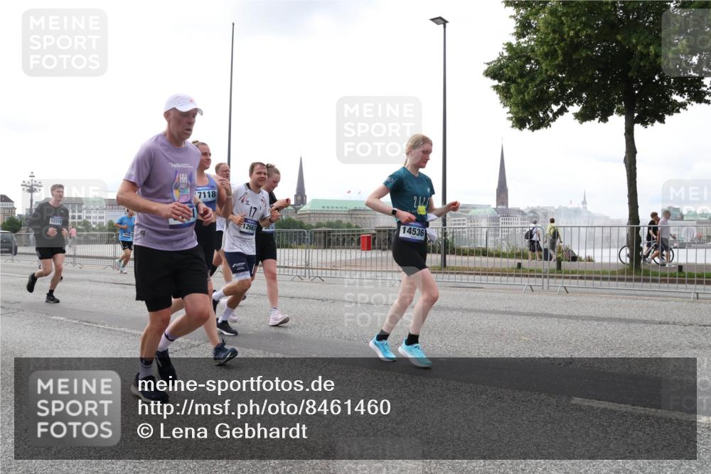 29.06.2025 - hella hamburg halbmarathon Lena Gebhardt http://msf.ph/oto/8461460 29.06.2025 10:31:59 Lombardsbrücke 12319, 7118, 17, 12663, 012, 2, 1, 2, 14536, 1235, 1311, 1373, 1844, 1879, 1987, 2349, 2384, 2672, 2831, 2832, 2943, 3022, 3221, 3239, 3358, 3396, 3397, 3424, 3571, 3681, 3707, 3751, 3752, 3778, 3822, 4314, 4605, 4877, 4924, 4953, 5156, 5496, 5601, 5658, 5743, 5965, 6160, 6218, 6252, 6546, 6573, 6640, 6718, 6727, 7135, 7239, 7295, 7334, 7344, 7535, 7570, 7695, 7789, 7816, 7898, 8175, 8304, 8538, 8620, 8806, 9078, 9104, 9183, 9206, 9478, 9812, 9883, 10240, 13724, 17404, 17517 meine-sportfotos.de