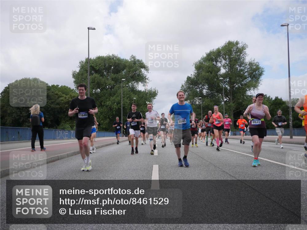 29.06.2025 - hella hamburg halbmarathon Luisa Fischer http://msf.ph/oto/8461529 29.06.2025 10:39:16 Kennedybrücke 11646, 6093, 6092, 13505, 6845, 18473, 7146, 5531, 1036, 1717, 2352, 2588, 3741, 3990, 4902, 5012, 5240, 5531, 6021, 6381, 6845, 6896, 7111, 7927, 8356, 10119, 10336, 10341, 10567 meine-sportfotos.de