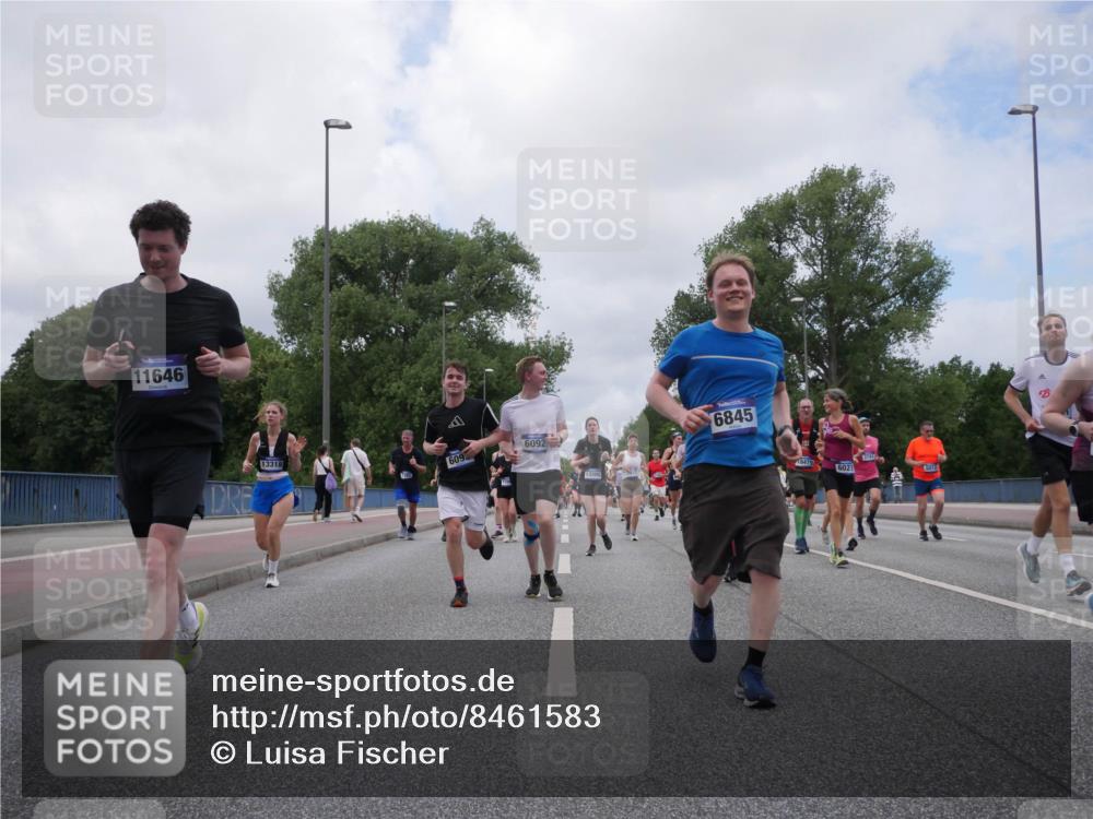 29.06.2025 - hella hamburg halbmarathon Luisa Fischer http://msf.ph/oto/8461583 29.06.2025 10:39:17 Kennedybrücke 11646, 13318, 609, 6092, 13505, 6845, 3741, 18479, 6021, 1036, 1183, 1717, 2352, 2588, 3741, 3990, 4902, 5012, 5240, 5531, 6021, 6381, 6845, 6896, 7111, 7927, 8356, 10119, 10336, 10341, 10567 meine-sportfotos.de
