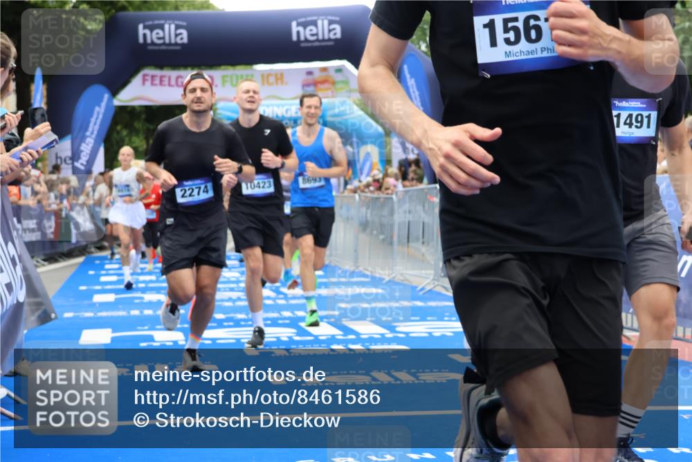 29.06.2025 - hella hamburg halbmarathon Strokosch-Dieckow http://msf.ph/oto/8461586 29.06.2025 10:47:22 Ziel 51, 1012, 1592, 2274, 2839, 2864, 2869, 2953, 3304, 5024, 5532, 5650, 6134, 6168, 6203, 8693, 8852, 9305, 10423, 11021, 11077, 11491, 11518, 13672, 13782, 14722, 15350, 15611, 15923, 16089, 16286, 16819, 17846, 17905, 18758, 18856, 18974 meine-sportfotos.de