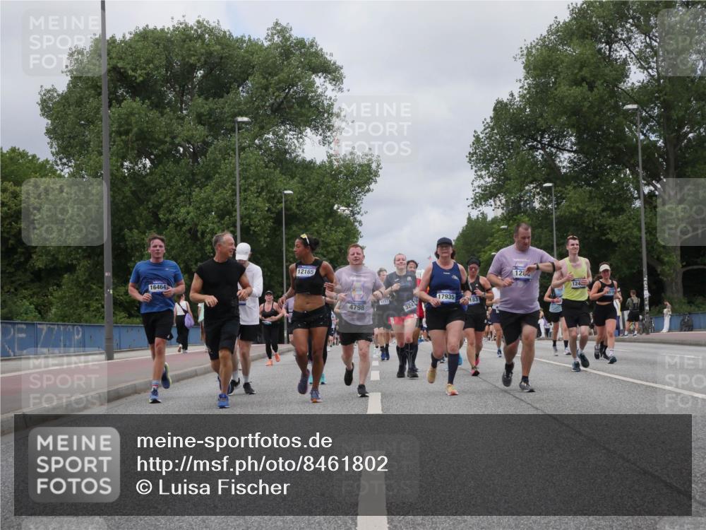 29.06.2025 - hella hamburg halbmarathon Luisa Fischer http://msf.ph/oto/8461802 29.06.2025 10:39:24 Kennedybrücke 16464, 12165, 4798, 9117, 324, 17935, 183, 12, 1036, 1102, 1183, 1284, 3243, 3990, 4902, 4937, 5240, 6896, 7927, 10336, 10341 meine-sportfotos.de