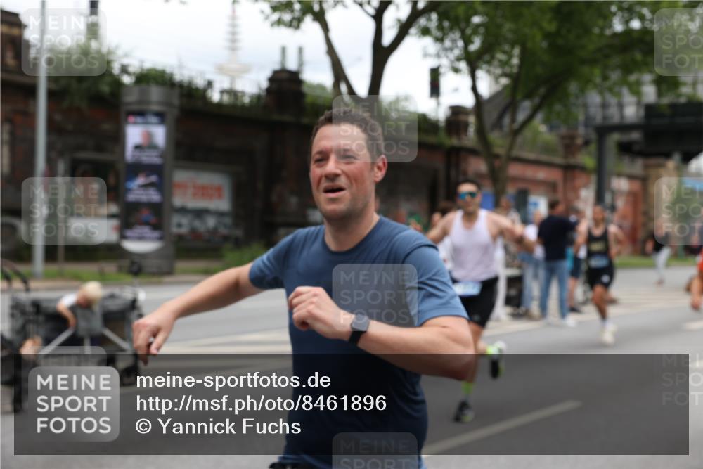 29.06.2025 - hella hamburg halbmarathon Yannick Fuchs http://msf.ph/oto/8461896 29.06.2025 10:56:50 20KM 1114, 1126, 1194, 1212, 1420, 1427, 1531, 1674, 1851, 2447, 2582, 2683, 2911, 3001, 3182, 3248, 3625, 3740, 4389, 4511, 5763, 6311, 6602, 6752, 6966, 7453, 7869, 8068, 8176, 8721, 8730, 9306, 11180, 11310, 12004, 12008, 12286, 12571, 12836, 12978, 13739, 13874, 13939, 14348, 14677, 14917, 16688, 17096, 17119, 17142, 17818, 18382, 18530 meine-sportfotos.de