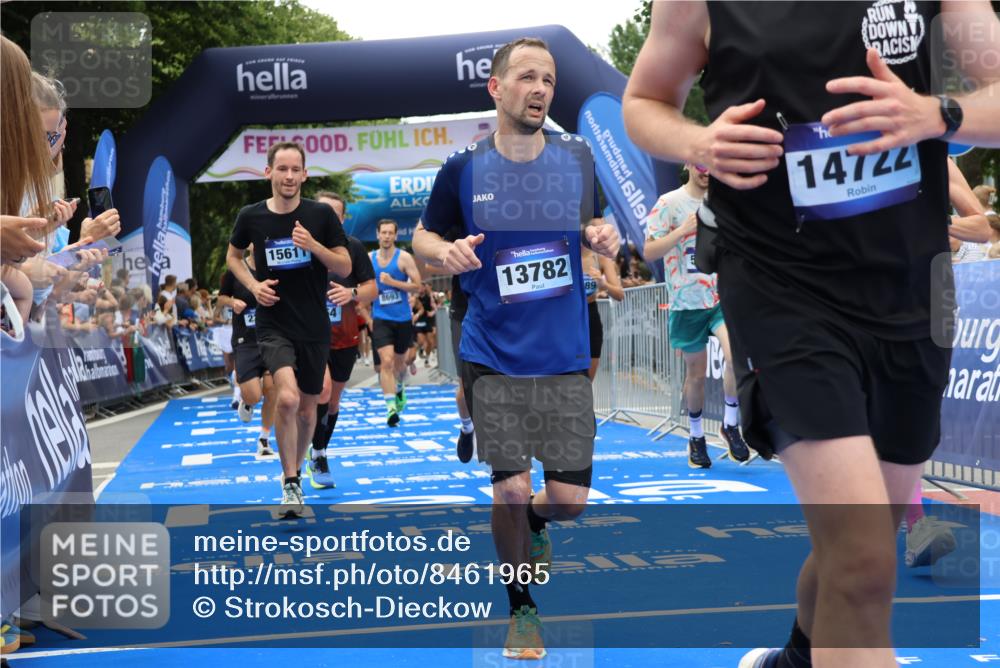 29.06.2025 - hella hamburg halbmarathon Strokosch-Dieckow http://msf.ph/oto/8461965 29.06.2025 10:47:20 Ziel 51, 1012, 2274, 2839, 2864, 2869, 5024, 5532, 5650, 6134, 6168, 6203, 8693, 9305, 10208, 10211, 10423, 11077, 11491, 11518, 13672, 13782, 14722, 15350, 15611, 15923, 16089, 16286, 16819, 18758, 18856, 18974 meine-sportfotos.de