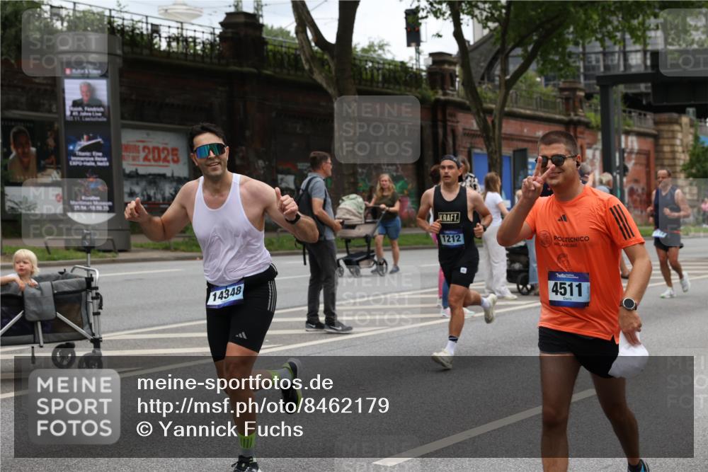 29.06.2025 - hella hamburg halbmarathon Yannick Fuchs http://msf.ph/oto/8462179 29.06.2025 10:56:51 20KM 1114, 1126, 1194, 1212, 1420, 1427, 1531, 1674, 1851, 2447, 2582, 2683, 2911, 3001, 3182, 3248, 3625, 3740, 4389, 4511, 4538, 5708, 5763, 6311, 6602, 6752, 6966, 7453, 7869, 8068, 8176, 8721, 8730, 9306, 11180, 11310, 12004, 12008, 12286, 12571, 12836, 12978, 13739, 13874, 13939, 14348, 14677, 14917, 16420, 16540, 17045, 17096, 17119, 17142, 17818, 18382, 18530 meine-sportfotos.de