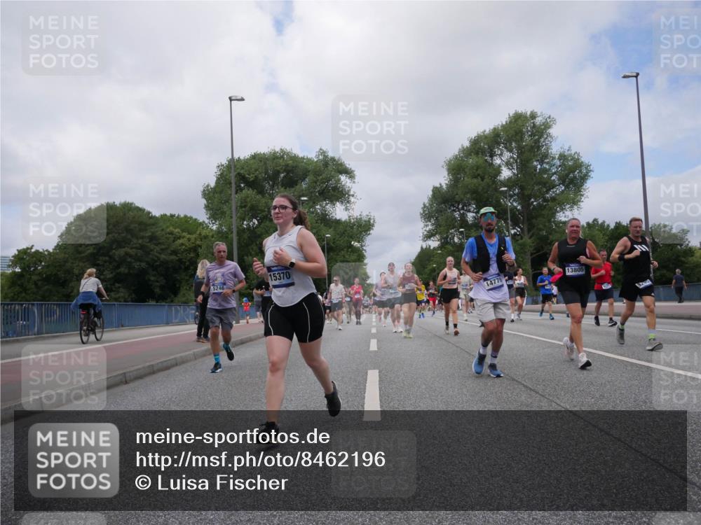 29.06.2025 - hella hamburg halbmarathon Luisa Fischer http://msf.ph/oto/8462196 29.06.2025 10:39:35 Kennedybrücke 5246, 15370, 14779, 13805, 9295, 1224, 5171, 5246, 5747, 5919, 8530, 9229, 9295, 9694, 9701 meine-sportfotos.de