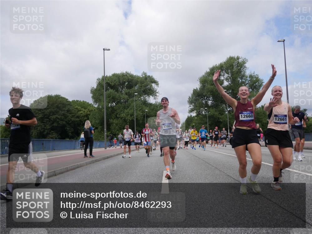 29.06.2025 - hella hamburg halbmarathon Luisa Fischer http://msf.ph/oto/8462293 29.06.2025 10:39:38 Kennedybrücke 17212, 1780, 12660, 12661, 5919, 1224, 5171, 5246, 5540, 5747, 5919, 6417, 8530, 9229, 9295, 9694, 9701, 10531 meine-sportfotos.de