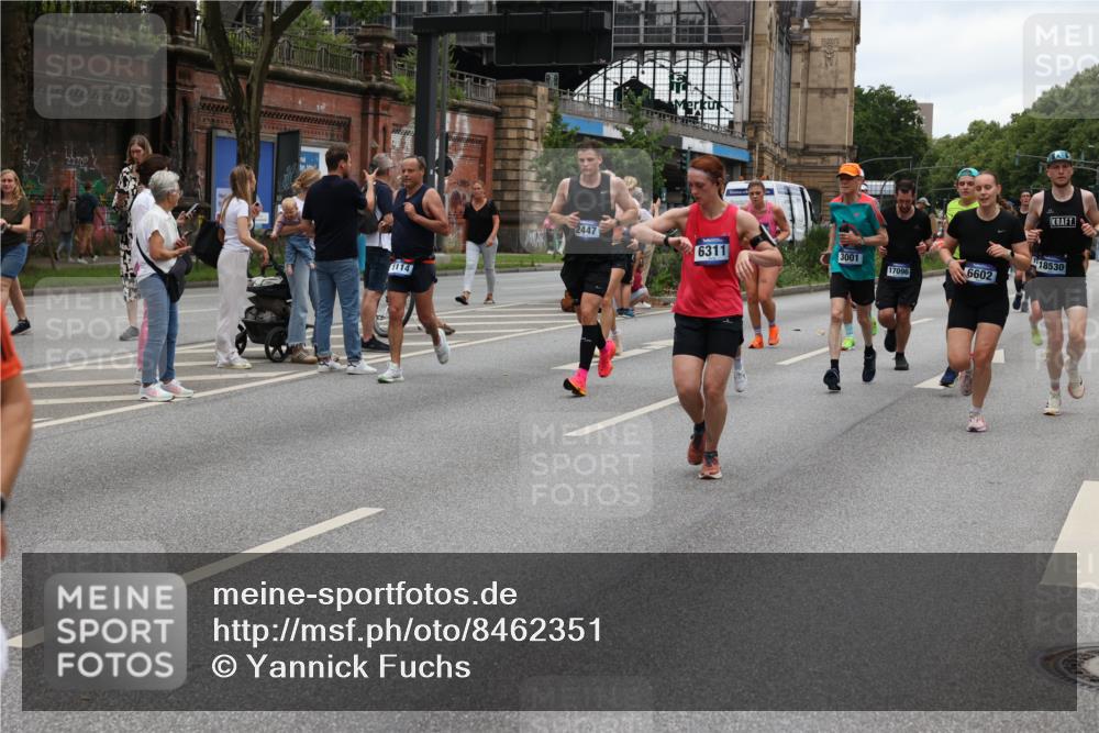 29.06.2025 - hella hamburg halbmarathon Yannick Fuchs http://msf.ph/oto/8462351 29.06.2025 10:56:51 20KM 1114, 1126, 1194, 1212, 1420, 1427, 1531, 1674, 1851, 2447, 2582, 2683, 2911, 3001, 3182, 3248, 3625, 3740, 4389, 4511, 4538, 5708, 5763, 6311, 6602, 6752, 6966, 7453, 7869, 8068, 8176, 8721, 8730, 9306, 11180, 11310, 12004, 12008, 12286, 12571, 12836, 12978, 13739, 13874, 13939, 14348, 14677, 14917, 16420, 16540, 17045, 17096, 17119, 17142, 17818, 18382, 18530 meine-sportfotos.de