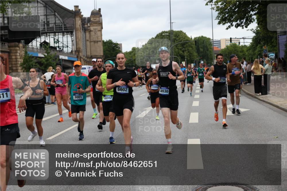 29.06.2025 - hella hamburg halbmarathon Yannick Fuchs http://msf.ph/oto/8462651 29.06.2025 10:56:53 20KM 1114, 1126, 1194, 1212, 1420, 1427, 1531, 1674, 1851, 1881, 2447, 2582, 2683, 2911, 3001, 3182, 3248, 3625, 3740, 4389, 4511, 4538, 5653, 5708, 5763, 6311, 6602, 6966, 7453, 8068, 8176, 8721, 8730, 9306, 9554, 11310, 12004, 12008, 12286, 12571, 12836, 12978, 13739, 13874, 13939, 14348, 14677, 14917, 16420, 16540, 17045, 17096, 17119, 17142, 17818, 18382, 18530, 18999, 19241 meine-sportfotos.de