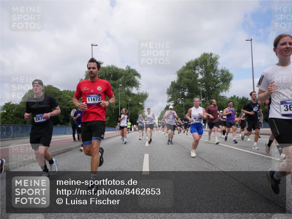 29.06.2025 - hella hamburg halbmarathon Luisa Fischer http://msf.ph/oto/8462653 29.06.2025 10:39:50 Kennedybrücke 2870, 22, 11672, 3401, 1057, 36, 1008, 1010, 3401, 3699, 3895, 4245, 5540, 5809, 6184, 6359, 6417, 7632, 8581, 9432, 9806, 10123, 10487, 10531, 10577 meine-sportfotos.de
