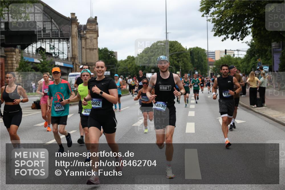 29.06.2025 - hella hamburg halbmarathon Yannick Fuchs http://msf.ph/oto/8462704 29.06.2025 10:56:53 20KM 1114, 1126, 1194, 1212, 1420, 1427, 1531, 1674, 1851, 1881, 2447, 2582, 2683, 2911, 3001, 3182, 3248, 3625, 3740, 4389, 4511, 4538, 5653, 5708, 5763, 6311, 6602, 6966, 7453, 8068, 8176, 8721, 8730, 9306, 9554, 11310, 12004, 12008, 12286, 12571, 12836, 12978, 13739, 13874, 13939, 14348, 14677, 14917, 16420, 16540, 17045, 17096, 17119, 17142, 17818, 18382, 18530, 18999, 19241 meine-sportfotos.de