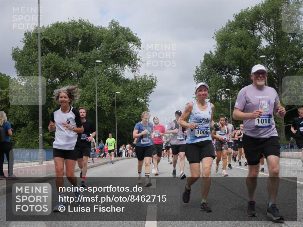 29.06.2025 - hella hamburg halbmarathon Luisa Fischer http://msf.ph/oto/8462715 29.06.2025 10:39:52 Kennedybrücke 8657, 9806, 163, 5809, 1008, 15568, 1010, 10, 1008, 1010, 3401, 3699, 3895, 4245, 5809, 6184, 6359, 7632, 8581, 9432, 9806, 10123, 10487, 10577 meine-sportfotos.de