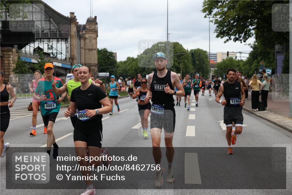 29.06.2025 - hella hamburg halbmarathon Yannick Fuchs http://msf.ph/oto/8462756 29.06.2025 10:56:53 20KM 1114, 1126, 1194, 1212, 1420, 1427, 1531, 1674, 1851, 1881, 2447, 2582, 2683, 2911, 3001, 3182, 3248, 3625, 3740, 4389, 4511, 4538, 5653, 5708, 5763, 6311, 6602, 6966, 7453, 8068, 8176, 8721, 8730, 9306, 9554, 11310, 12004, 12008, 12286, 12571, 12836, 12978, 13739, 13874, 13939, 14348, 14677, 14917, 16420, 16540, 17045, 17096, 17119, 17142, 17818, 18382, 18530, 18999, 19241 meine-sportfotos.de