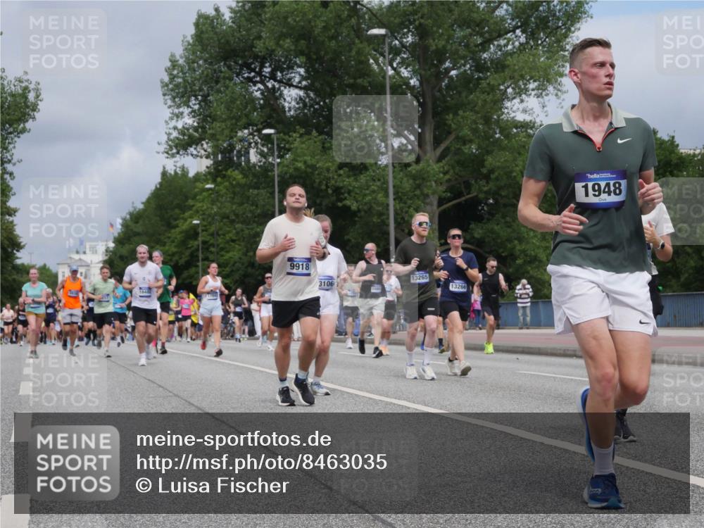 29.06.2025 - hella hamburg halbmarathon Luisa Fischer http://msf.ph/oto/8463035 29.06.2025 10:40:05 Kennedybrücke 18482, 9918, 13265, 3106, 13266, 1948, 1253, 1948, 2072, 2811, 3398, 3428, 5786, 5789, 7773, 8257, 8258, 8936, 8937, 9918, 10862 meine-sportfotos.de