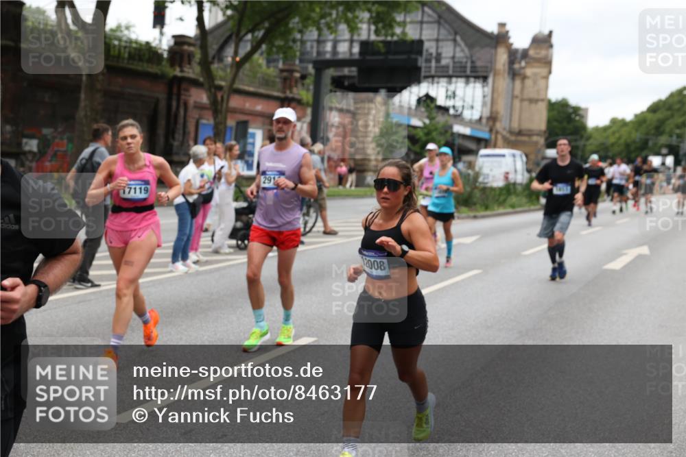 29.06.2025 - hella hamburg halbmarathon Yannick Fuchs http://msf.ph/oto/8463177 29.06.2025 10:56:56 20KM 1114, 1126, 1194, 1212, 1420, 1427, 1531, 1674, 1851, 1881, 2447, 2582, 2683, 2911, 3001, 3182, 3248, 3625, 3740, 4389, 4511, 4538, 5058, 5653, 5708, 5763, 6142, 6311, 6602, 6966, 7453, 8068, 8176, 8721, 9306, 9554, 11310, 12004, 12008, 12286, 12571, 12836, 12978, 13739, 13874, 13939, 14348, 14677, 14917, 16420, 16540, 17045, 17096, 17119, 17142, 17818, 18359, 18382, 18530, 18999, 19241 meine-sportfotos.de