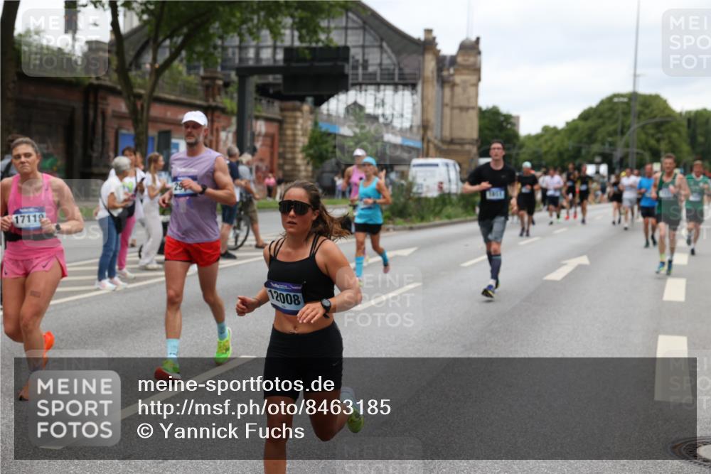 29.06.2025 - hella hamburg halbmarathon Yannick Fuchs http://msf.ph/oto/8463185 29.06.2025 10:56:56 20KM 1114, 1126, 1194, 1212, 1420, 1427, 1531, 1674, 1851, 1881, 2447, 2582, 2683, 2911, 3001, 3182, 3248, 3625, 3740, 4389, 4511, 4538, 5058, 5653, 5708, 5763, 6142, 6311, 6602, 6966, 7453, 8068, 8176, 8721, 9306, 9554, 11310, 12004, 12008, 12286, 12571, 12836, 12978, 13739, 13874, 13939, 14348, 14677, 14917, 16420, 16540, 17045, 17096, 17119, 17142, 17818, 18359, 18382, 18530, 18999, 19241 meine-sportfotos.de