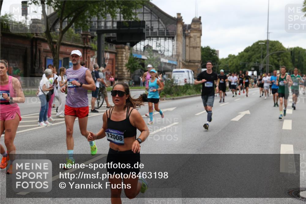 29.06.2025 - hella hamburg halbmarathon Yannick Fuchs http://msf.ph/oto/8463198 29.06.2025 10:56:56 20KM 1114, 1126, 1194, 1212, 1420, 1427, 1531, 1674, 1851, 1881, 2447, 2582, 2683, 2911, 3001, 3182, 3248, 3625, 3740, 4389, 4511, 4538, 5058, 5653, 5708, 5763, 6142, 6311, 6602, 6966, 7453, 8068, 8176, 8721, 9306, 9554, 11310, 12004, 12008, 12286, 12571, 12836, 12978, 13739, 13874, 13939, 14348, 14677, 14917, 16420, 16540, 17045, 17096, 17119, 17142, 17818, 18359, 18382, 18530, 18999, 19241 meine-sportfotos.de