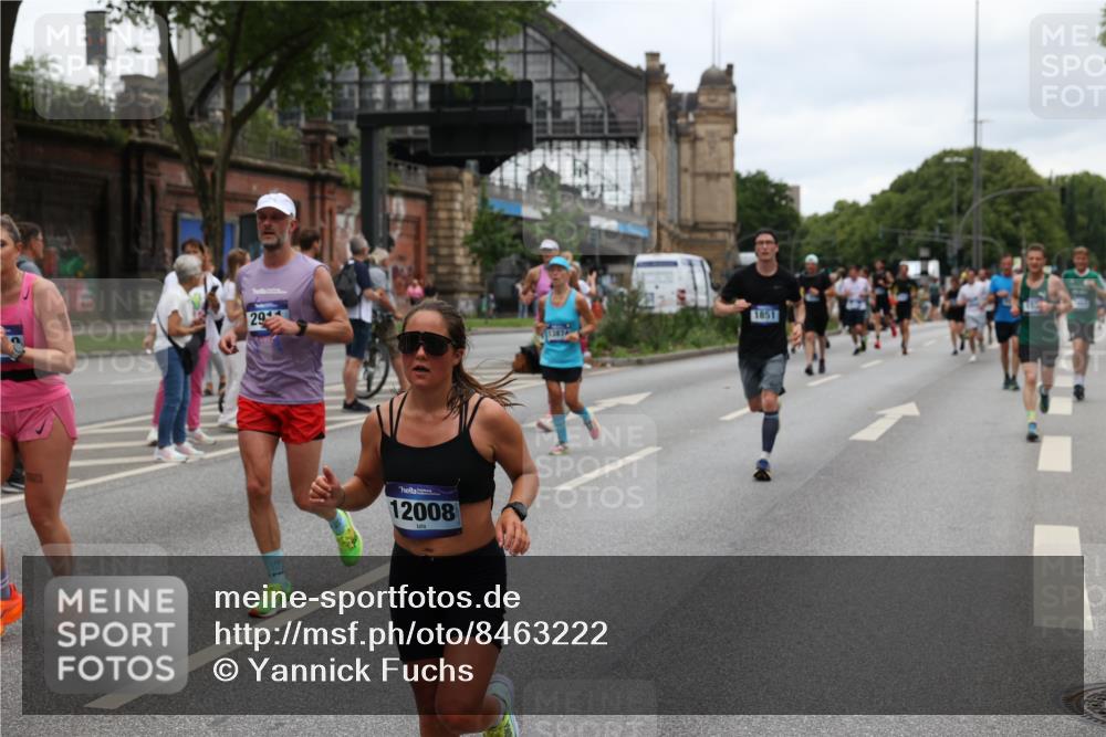 29.06.2025 - hella hamburg halbmarathon Yannick Fuchs http://msf.ph/oto/8463222 29.06.2025 10:56:56 20KM 1114, 1126, 1194, 1212, 1420, 1427, 1531, 1674, 1851, 1881, 2447, 2582, 2683, 2911, 3001, 3182, 3248, 3625, 3740, 4389, 4511, 4538, 5058, 5653, 5708, 5763, 6142, 6311, 6602, 6966, 7453, 8068, 8176, 8721, 9306, 9554, 11310, 12004, 12008, 12286, 12571, 12836, 12978, 13739, 13874, 13939, 14348, 14677, 14917, 16420, 16540, 17045, 17096, 17119, 17142, 17818, 18359, 18382, 18530, 18999, 19241 meine-sportfotos.de