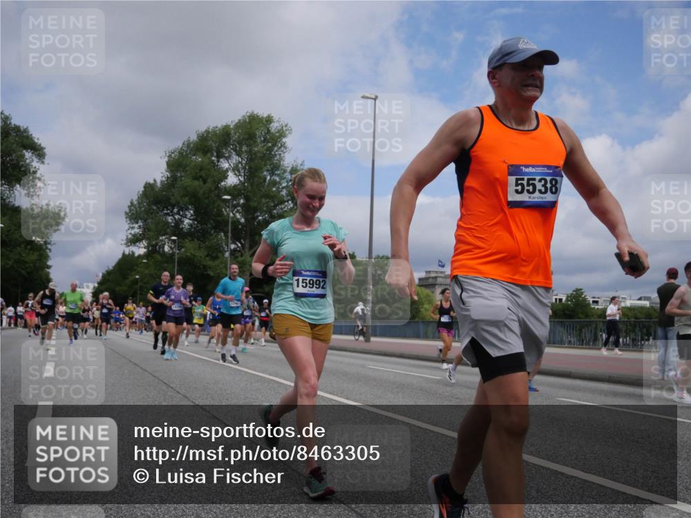 29.06.2025 - hella hamburg halbmarathon Luisa Fischer http://msf.ph/oto/8463305 29.06.2025 10:40:15 Kennedybrücke 15992, 5538, 56, 1253, 1488, 1490, 1597, 1952, 2072, 2552, 3165, 3714, 5560, 5786, 6804, 7202, 7235, 7707, 7823, 8257, 8258, 8315, 10112, 10862 meine-sportfotos.de