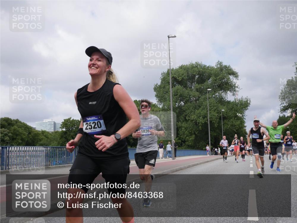 29.06.2025 - hella hamburg halbmarathon Luisa Fischer http://msf.ph/oto/8463368 29.06.2025 10:40:18 Kennedybrücke 2520, 1836, 17840, 5560, 56, 1022, 1118, 1253, 1488, 1490, 1597, 1952, 2552, 3165, 3230, 3714, 3873, 5224, 5560, 6804, 7202, 7235, 7707, 7823, 8315, 10024, 10112 meine-sportfotos.de