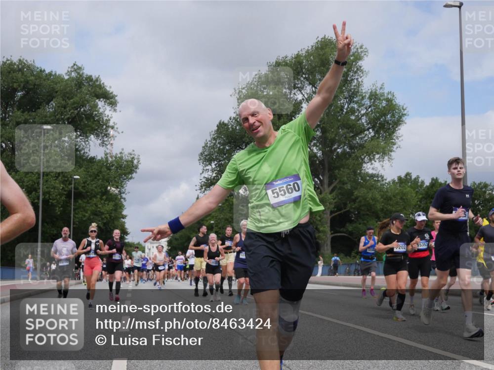 29.06.2025 - hella hamburg halbmarathon Luisa Fischer http://msf.ph/oto/8463424 29.06.2025 10:40:20 Kennedybrücke 1124, 5560, 202, 15353, 56, 1022, 1118, 1488, 1490, 1597, 1952, 2552, 3165, 3230, 3714, 3873, 4733, 5224, 5560, 6804, 7202, 7235, 7707, 7823, 8315, 9055, 10024, 10112, 10762 meine-sportfotos.de
