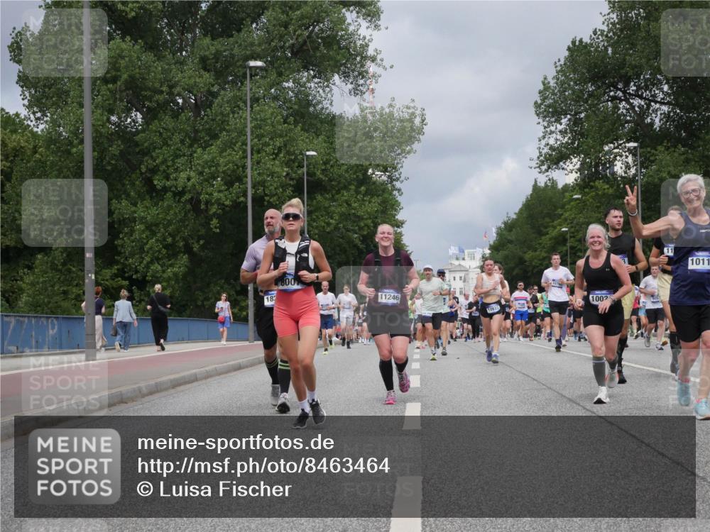 29.06.2025 - hella hamburg halbmarathon Luisa Fischer http://msf.ph/oto/8463464 29.06.2025 10:40:22 Kennedybrücke 182, 800, 11246, 10931, 1002, 11, 1011, 56, 1022, 1118, 1490, 1597, 1952, 2552, 3165, 3230, 3714, 3873, 4733, 5224, 6804, 7202, 7235, 7707, 7823, 8315, 9054, 9055, 10024, 10112, 10762, 10798 meine-sportfotos.de
