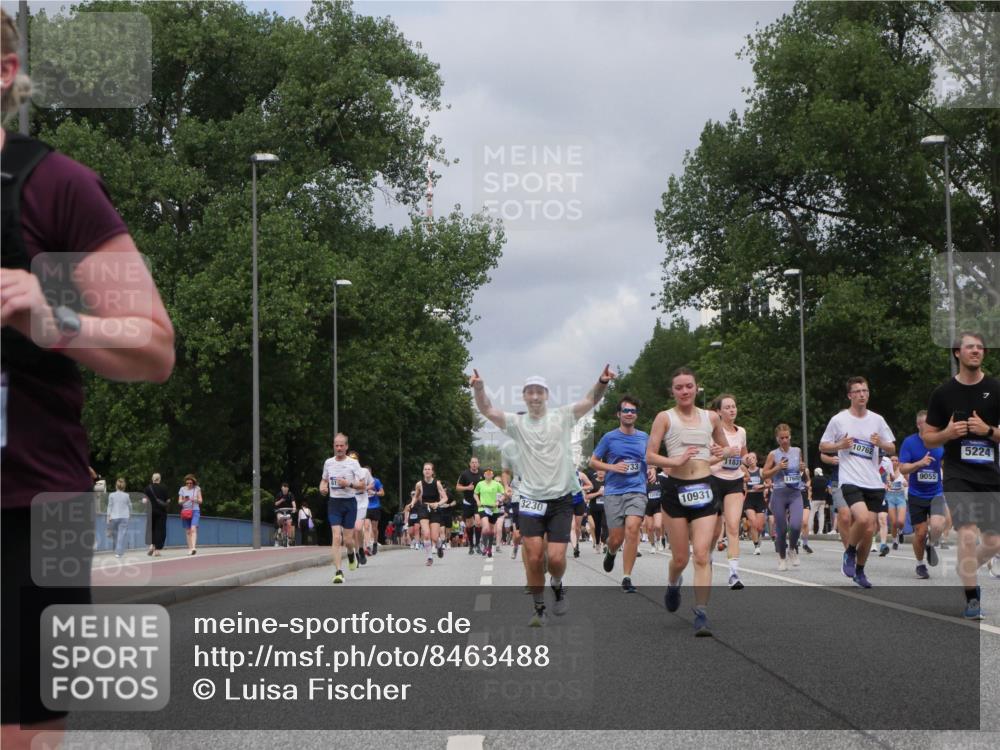 29.06.2025 - hella hamburg halbmarathon Luisa Fischer http://msf.ph/oto/8463488 29.06.2025 10:40:26 Kennedybrücke 3230, 33, 10931, 1831, 1768, 10762, 9055, 5224, 56, 1022, 1118, 1276, 2104, 2199, 2272, 2552, 3165, 3230, 3873, 4733, 5146, 5224, 5940, 6584, 7235, 8758, 9054, 9055, 10024, 10112, 10476, 10762, 10798 meine-sportfotos.de