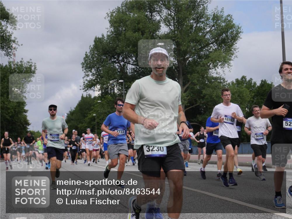 29.06.2025 - hella hamburg halbmarathon Luisa Fischer http://msf.ph/oto/8463544 29.06.2025 10:40:28 Kennedybrücke 19018, 1733, 3230, 905, 10762, 798, 9054, 52, 56, 1022, 1118, 1276, 1819, 2104, 2199, 2272, 3230, 3873, 4347, 4733, 5146, 5224, 5940, 6584, 6821, 8758, 9054, 9055, 10024, 10112, 10476, 10762, 10798 meine-sportfotos.de