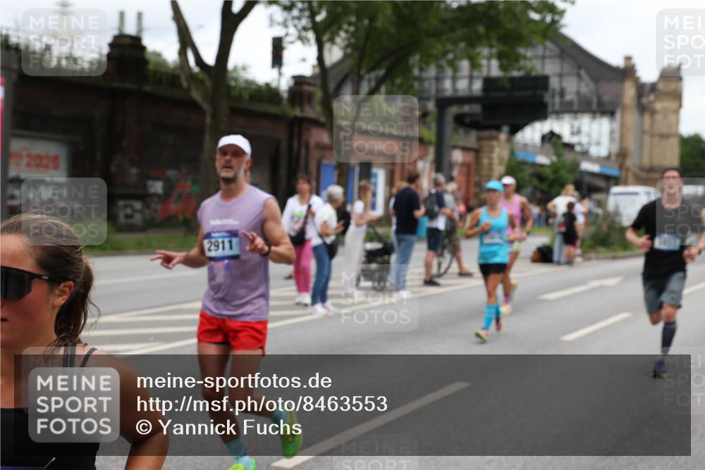 29.06.2025 - hella hamburg halbmarathon Yannick Fuchs http://msf.ph/oto/8463553 29.06.2025 10:56:57 20KM 1114, 1126, 1194, 1420, 1427, 1531, 1851, 1881, 2447, 2582, 2683, 2911, 3001, 3182, 3248, 3625, 3740, 4389, 4511, 4538, 5058, 5653, 5708, 5763, 6142, 6311, 6602, 6966, 7453, 8068, 8176, 8478, 8721, 9306, 9554, 11310, 11402, 12004, 12008, 12571, 12836, 12978, 13739, 13874, 13939, 14348, 14677, 14917, 16371, 16420, 16540, 17045, 17096, 17119, 17142, 17818, 18359, 18382, 18530, 18999, 19241 meine-sportfotos.de