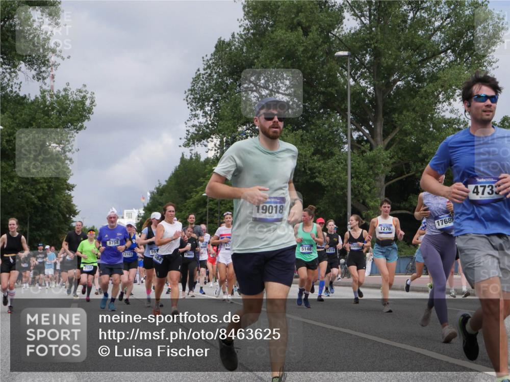 29.06.2025 - hella hamburg halbmarathon Luisa Fischer http://msf.ph/oto/8463625 29.06.2025 10:40:30 Kennedybrücke 2104, 8758, 12103, 59, 584, 13695, 5640, 19018, 5146, 1819, 1508, 1276, 17688, 4733, 1022, 1276, 1339, 1819, 2104, 2199, 2272, 3230, 4347, 4618, 4733, 5146, 5224, 5640, 5940, 6243, 6584, 6821, 8758, 9054, 9055, 10476, 10762, 10798 meine-sportfotos.de
