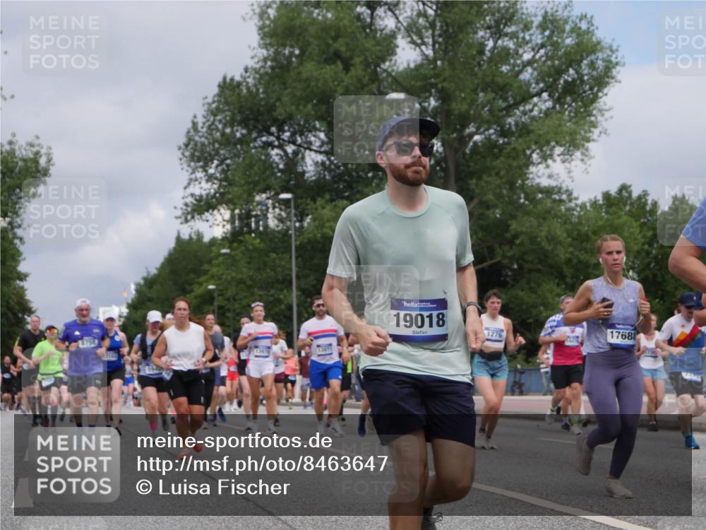 29.06.2025 - hella hamburg halbmarathon Luisa Fischer http://msf.ph/oto/8463647 29.06.2025 10:40:30 Kennedybrücke 8758, 42103, 13970, 13971, 19018, 1276, 17688, 1022, 1276, 1339, 1819, 2104, 2199, 2272, 3230, 4347, 4618, 4733, 5146, 5224, 5640, 5940, 6243, 6584, 6821, 8758, 9054, 9055, 10476, 10762, 10798 meine-sportfotos.de