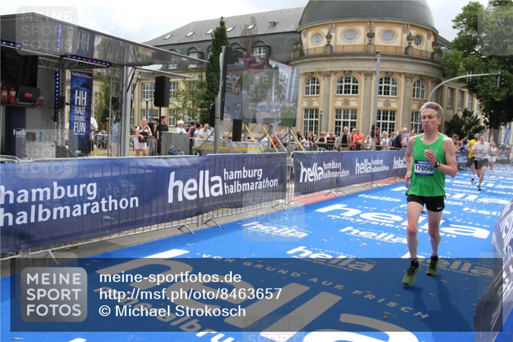29.06.2025 - hella hamburg halbmarathon Michael Strokosch http://msf.ph/oto/8463657 29.06.2025 10:33:30 Ziel 4602, 8956, 15326, 16931, 17056, 17489, 18731 meine-sportfotos.de